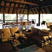 The main deck at Londolozi Safari Lodge
